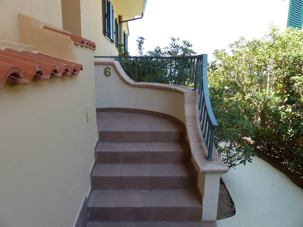 Apartment in Tropea With Sea Views & Pool photo 2