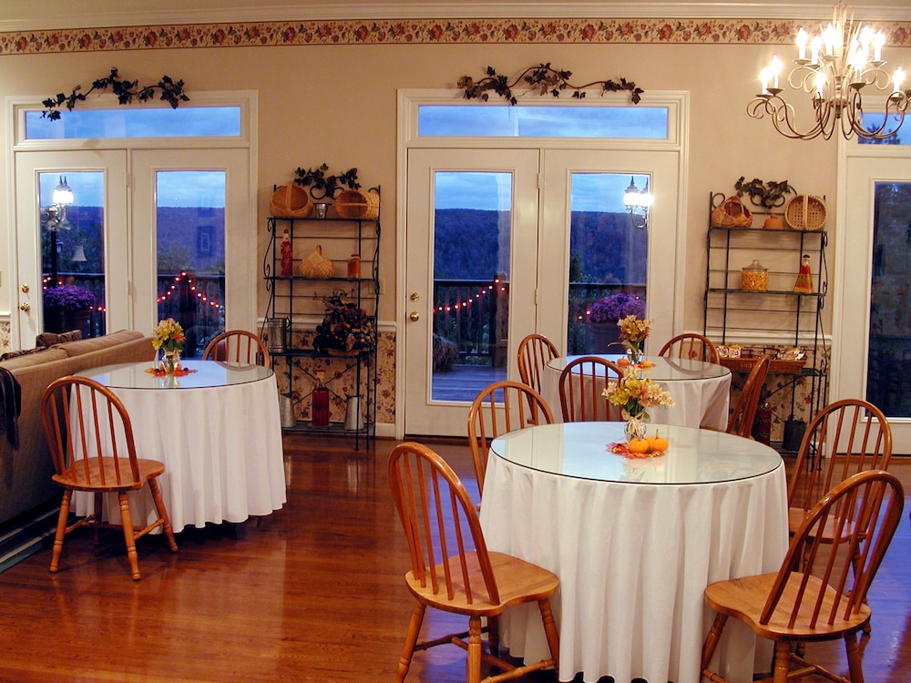 Monterey Vacations - Garden Inn Bed  Breakfast at Bee Rock - Property Image 53