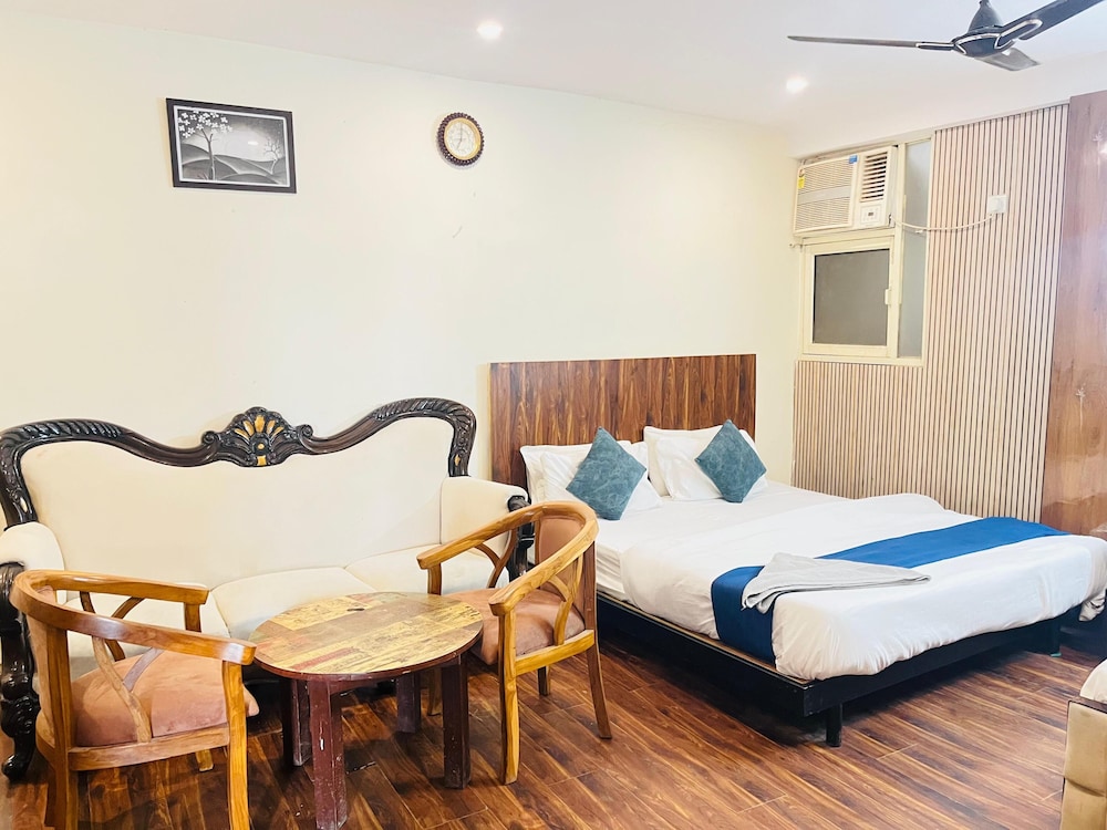 Roomshala Hotel Green Valley
