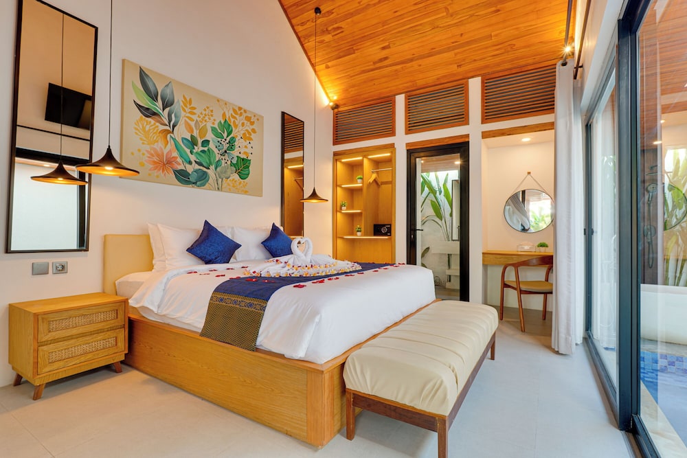 LaLuxe Villa and Residence
