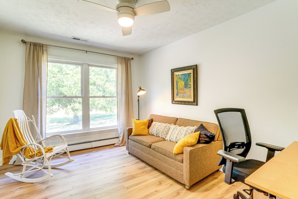 Shenandoah Valley Riverside Retreat Near Wineries