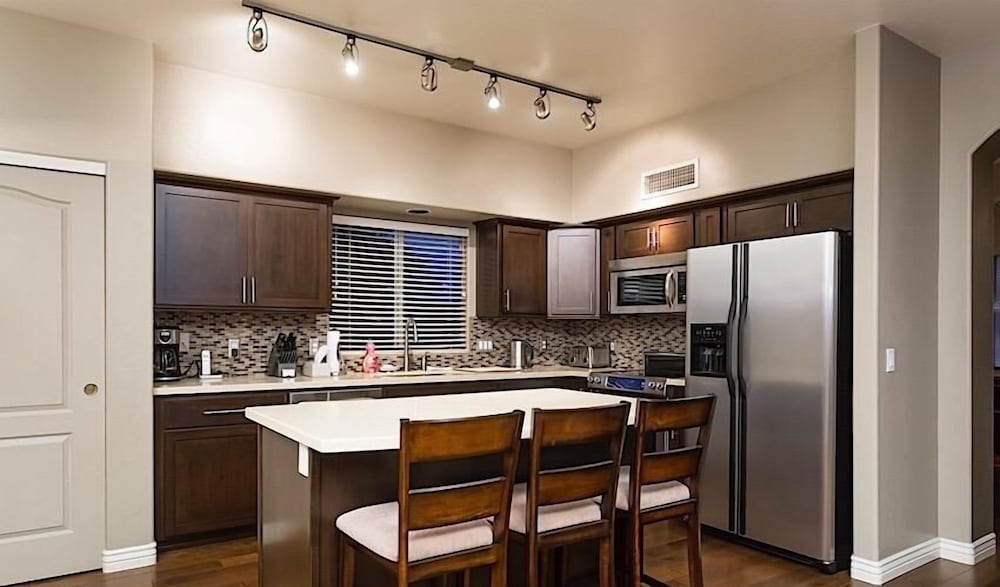 Painted Horizon By Signature Vacation Rentals