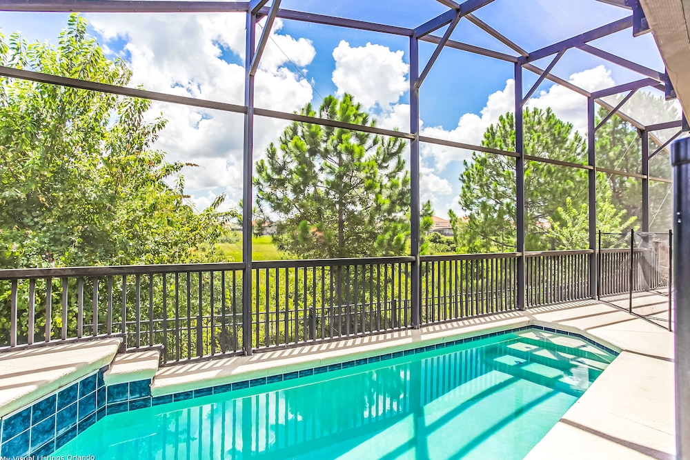 Luxurious Retreat With Marble Floors and Great Views. Near Disney! #4av563 - Image 3