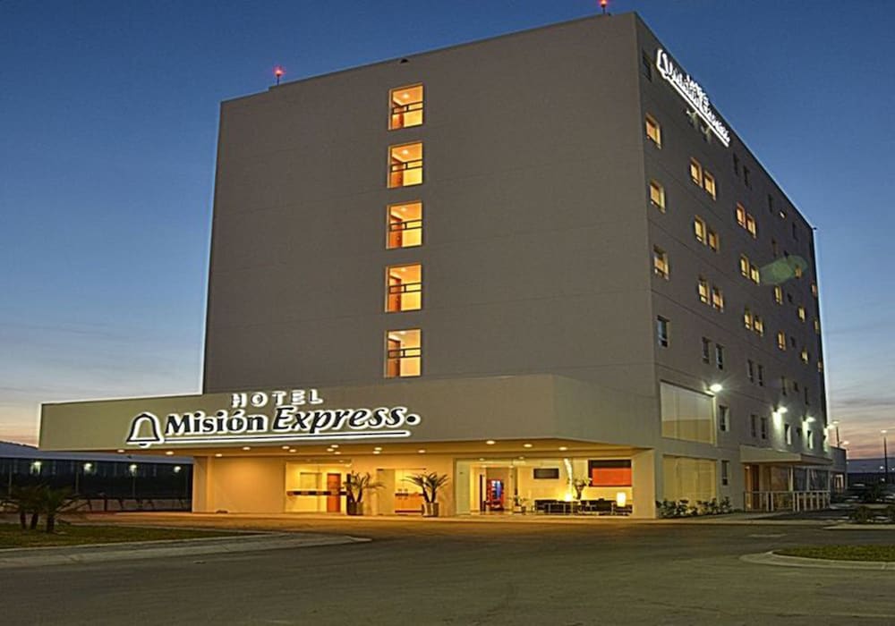 Hotel Mision Express Monterrey Aeropuerto La Fe - Property Image 4