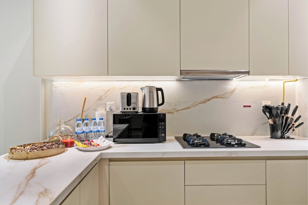 Brand New Stylish Unit near Circle Mall