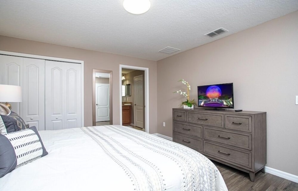 Townhome W/spashpool In Paradise Palms 3215pp 4 Bedroom Townhouse by Redawning - Image 4