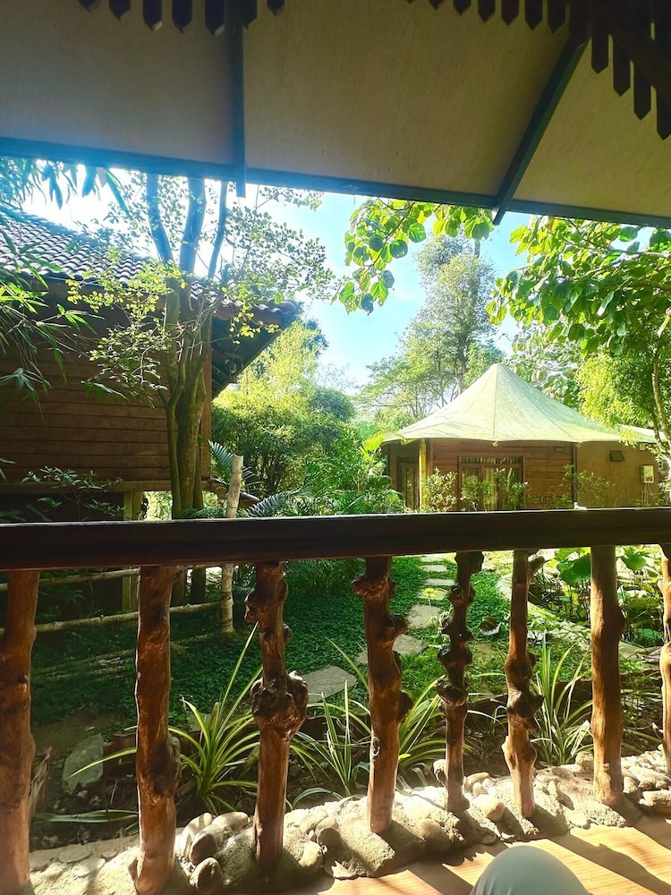 Pugmarks Jungle Resort