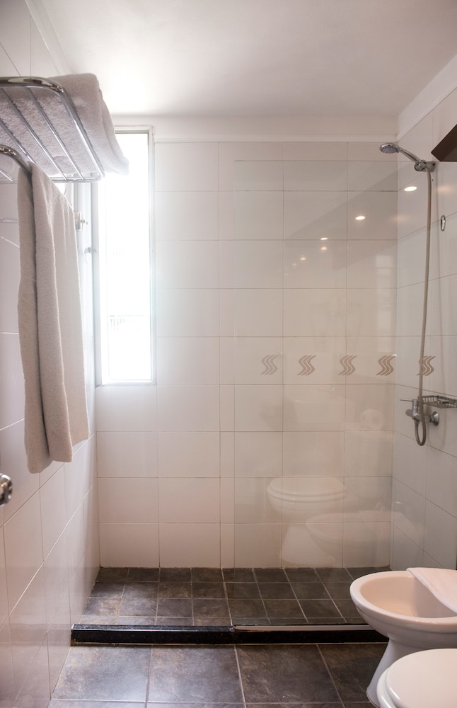 27 Suites Apart Hotel