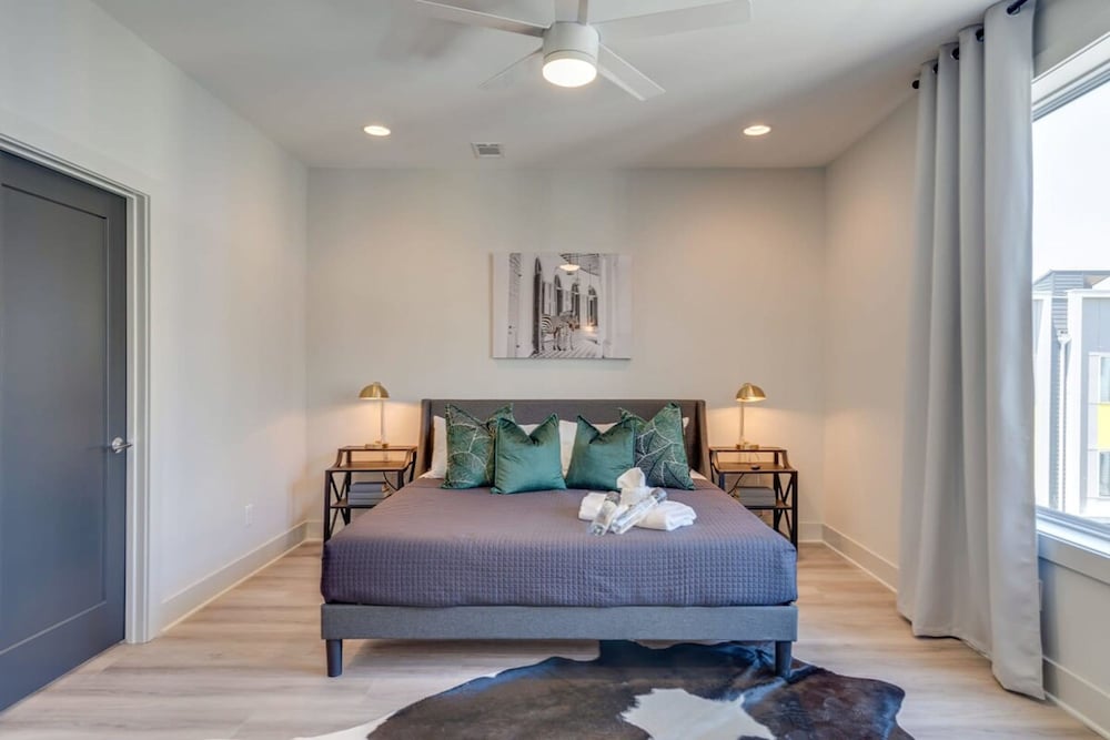 East Nash Double - 26 Beds Booking Fast