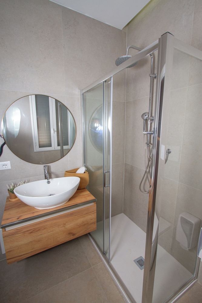 Suites Domus Fysi