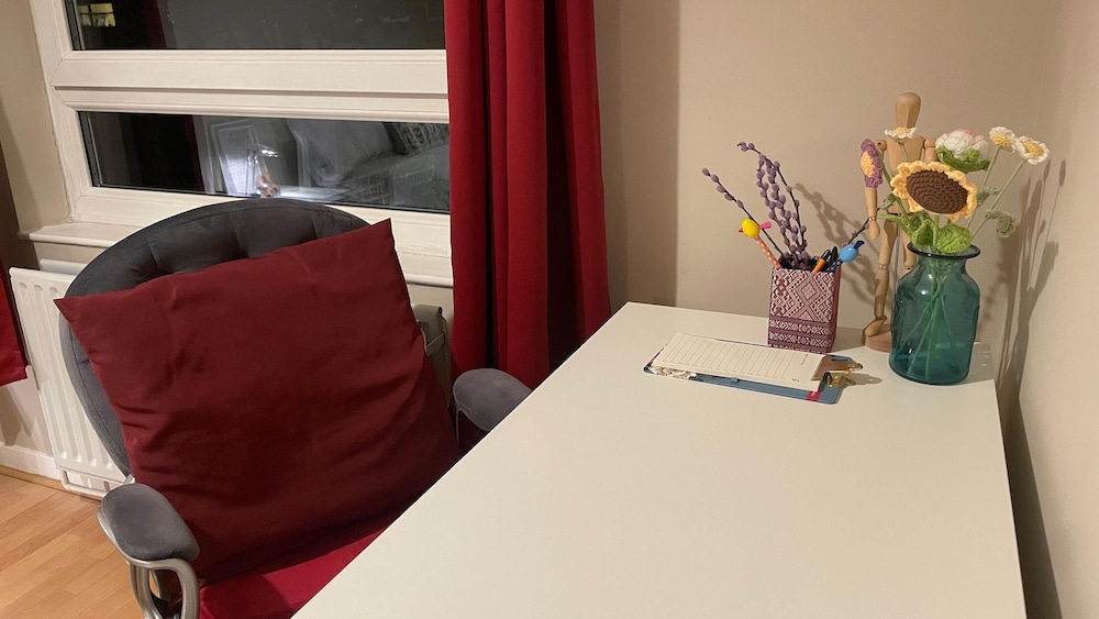 Cosy 1-bed Flat, Family Friendly, Free Parking