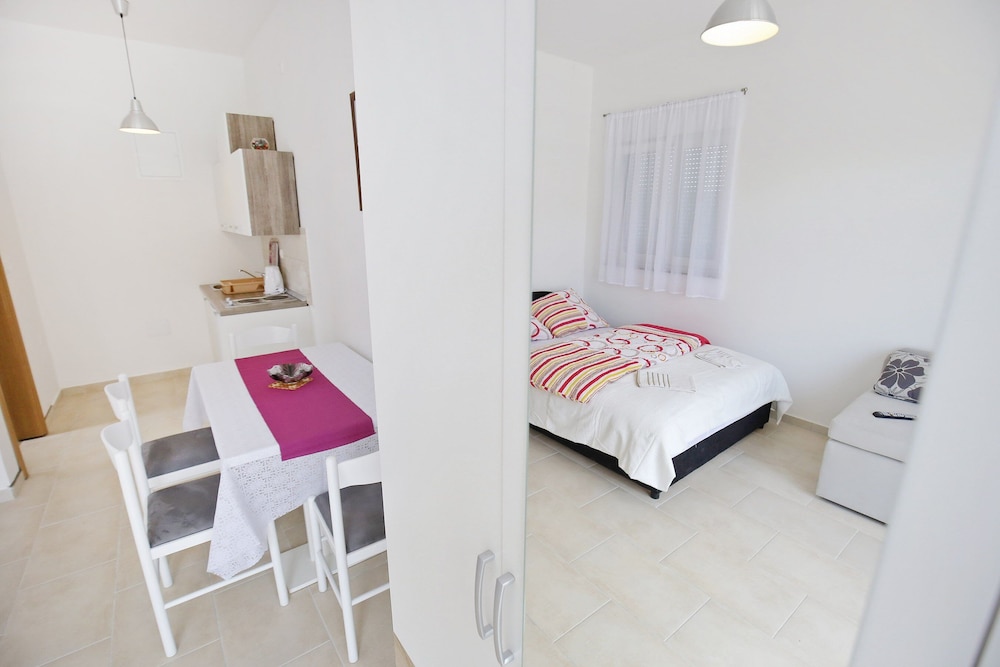 Apartments Kapetan