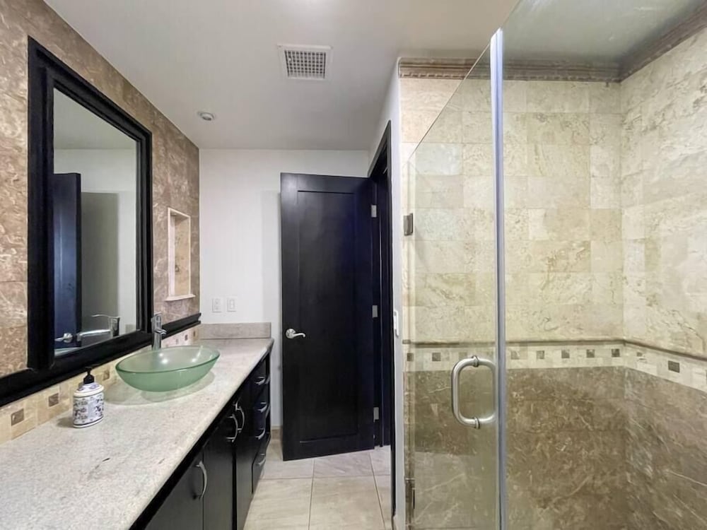 Find Peace at a Modern Ground Floor Condo