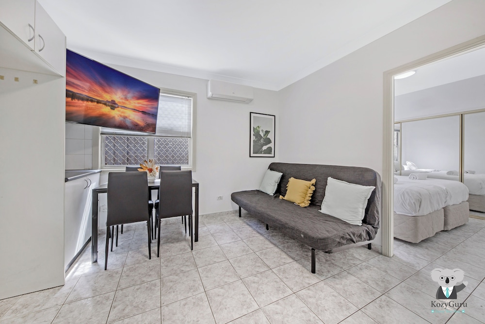 Kozyguru| Cozy Granny Flat In Fairfield