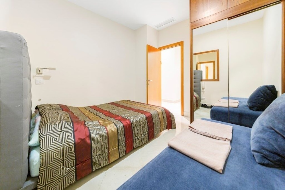 Private Luxury 2 Bedroom Suites in David Citadel Hotel 2 Condo by RedAwning view 2