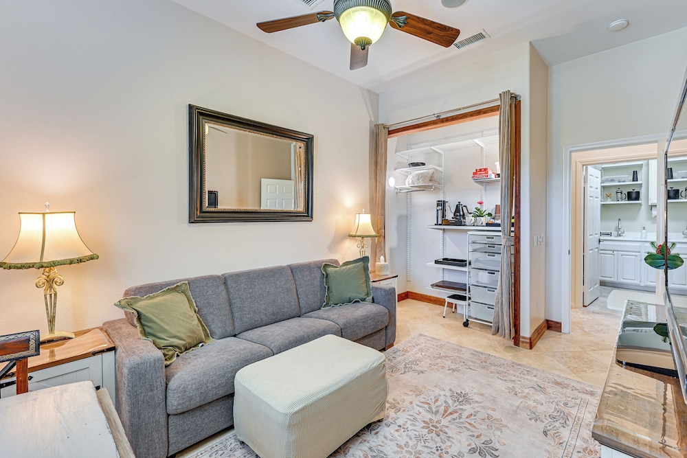 Private & Spacious Deluxe Rolling Hills Ranch Gem