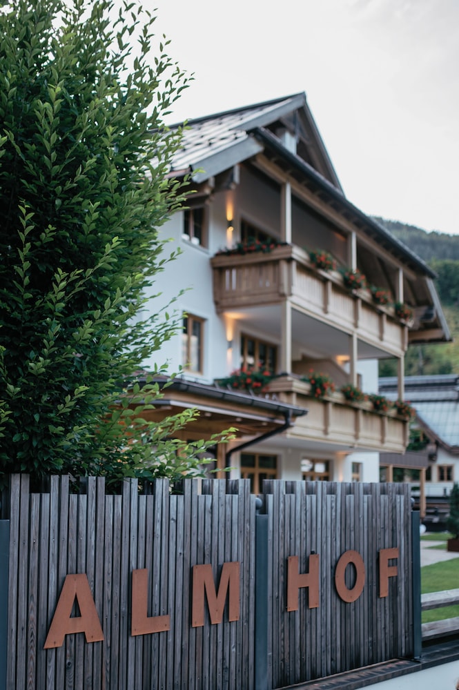 Almhof Alpin Apartments & Spa