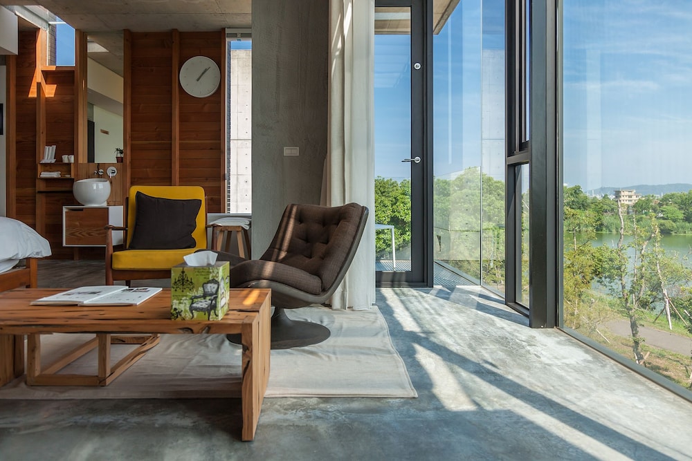 Juststay