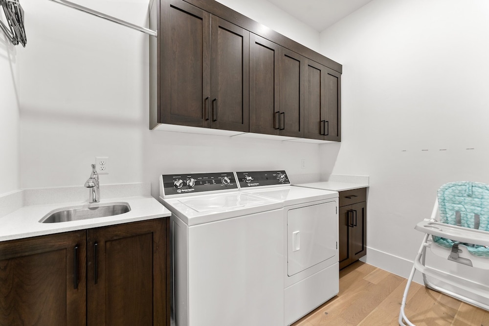 Villa #33 At Bloomington Country Club 3 Bedroom Condo