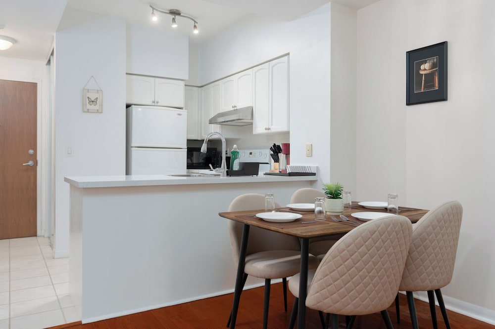 Fort York Suite - Image 4