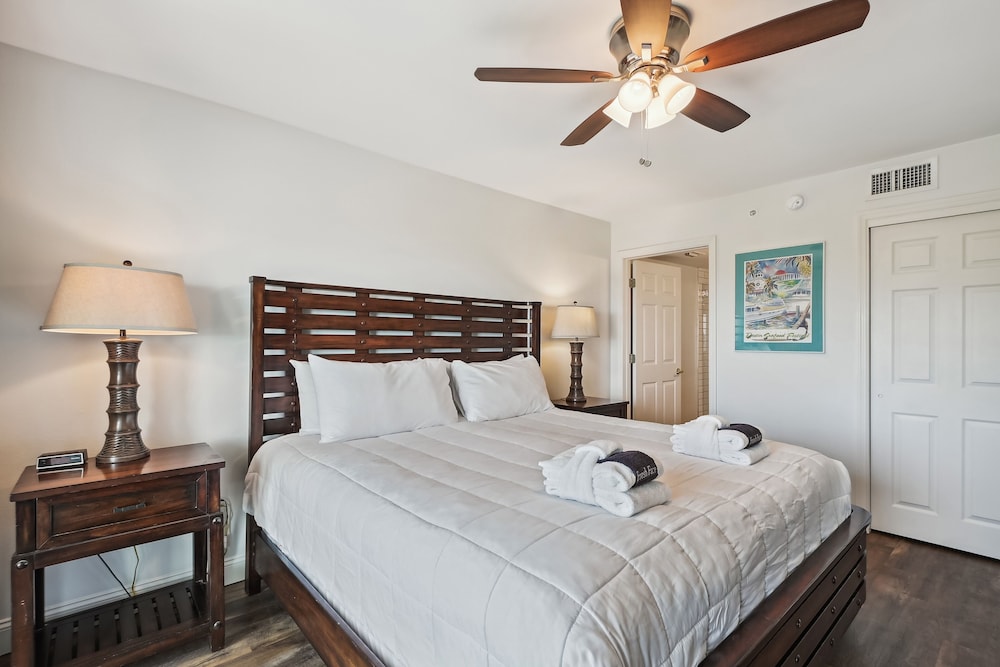 Seacrest 301AB is a 3 BR Gulf front on Okaloosa Island by RedAwning