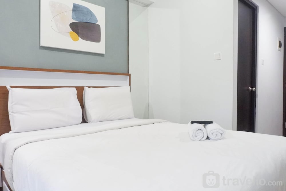 Scenic Modern Studio Room At Tamansari Papilio Apartment
