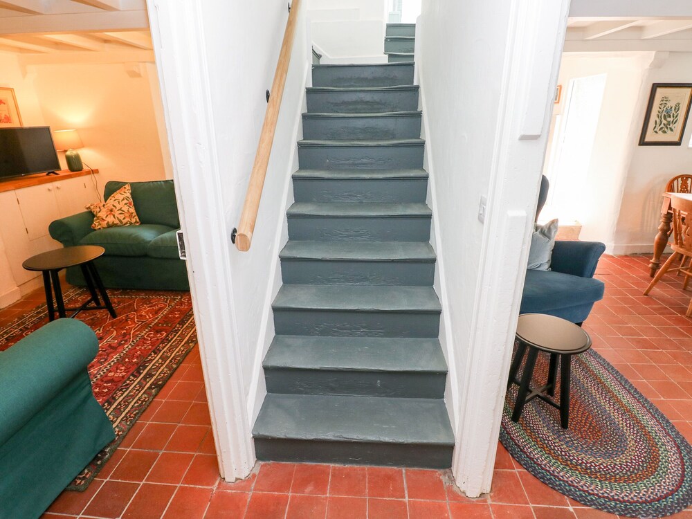 10 Westgate Hill