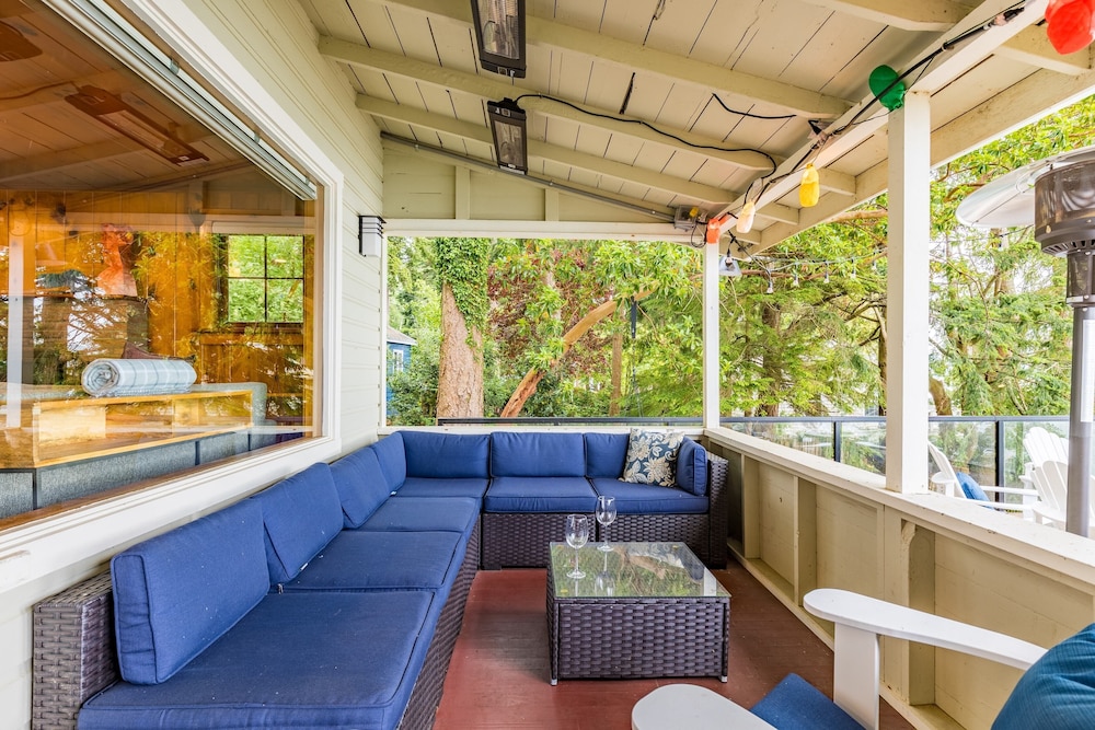 Eagle Beach Retreat by Avantstay Waterfront Home view 3