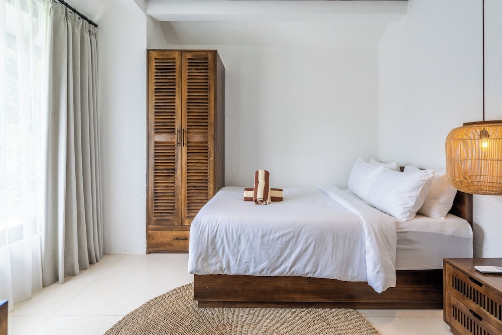 Sacred Jungle by EVDEkimi Ubud – Modern Villas and Apartments with Kitchens, Pools, & Personalized Concierge Service