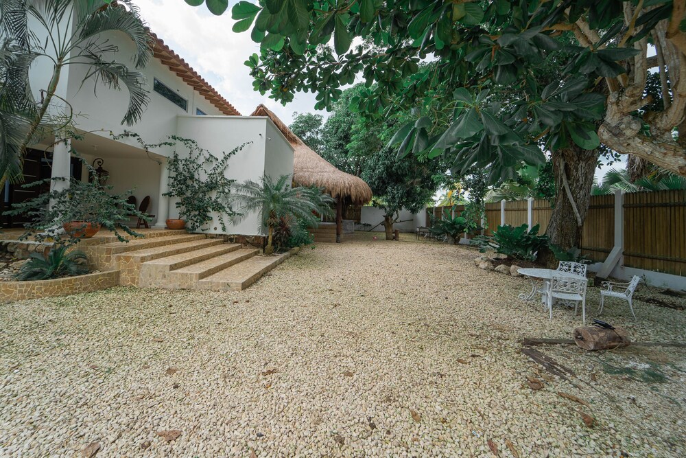 Villa El Francés 4BD WPool & Beach Front