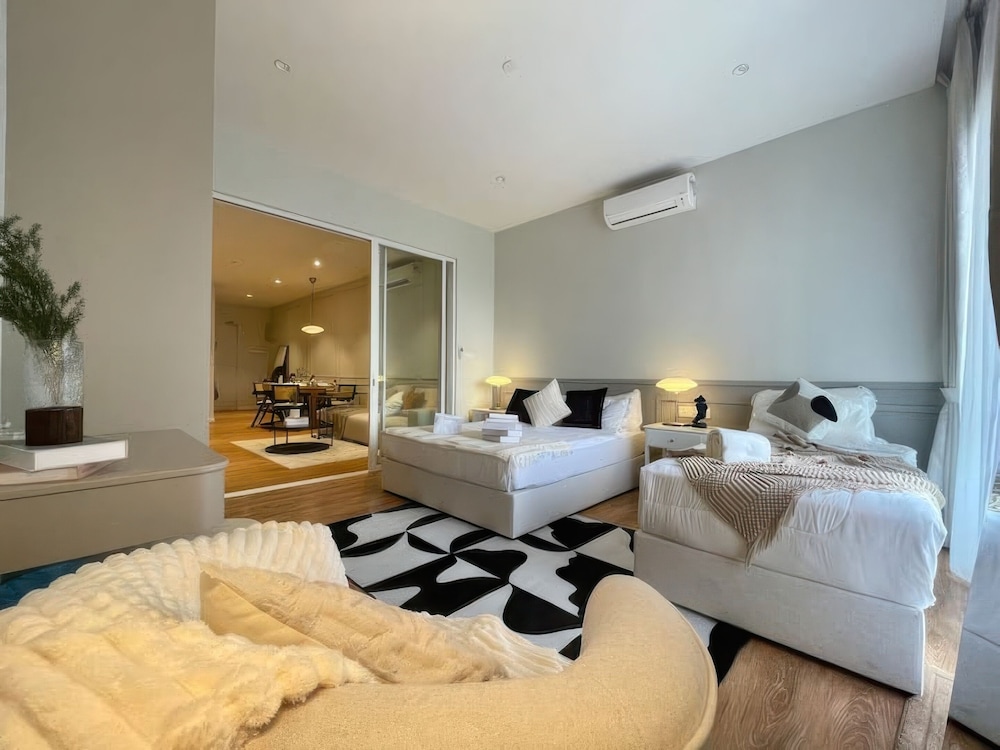 Platinum Quill Apartments Residences