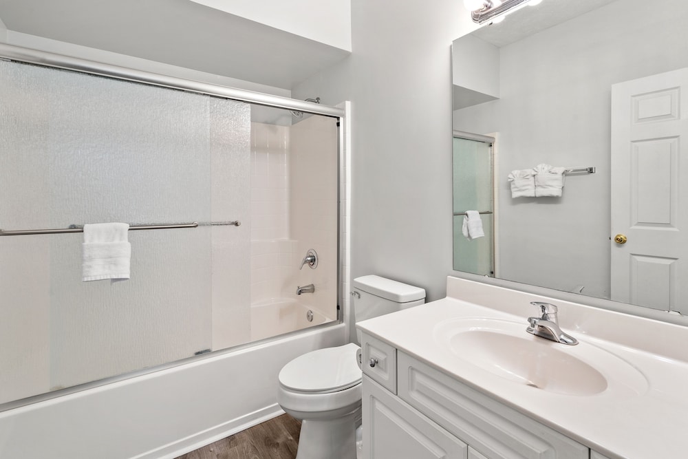 Ocean Keys 3331 3 Bedroom Condo