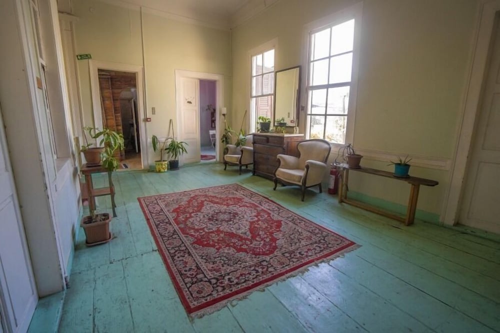 Lotus Garden Hostel - Image 36