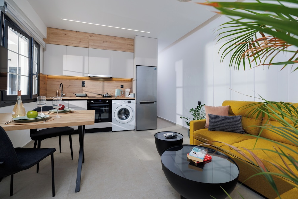 Angel Apartments 1