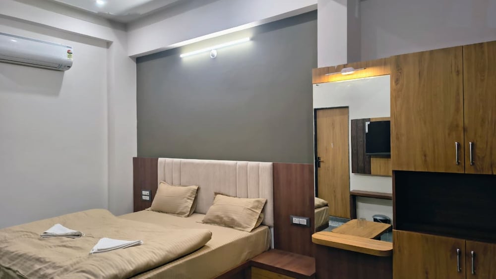 Shree Vallabh Resort