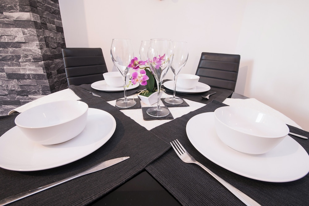 Michaelmas 2-bedroom Apartment in Coventry