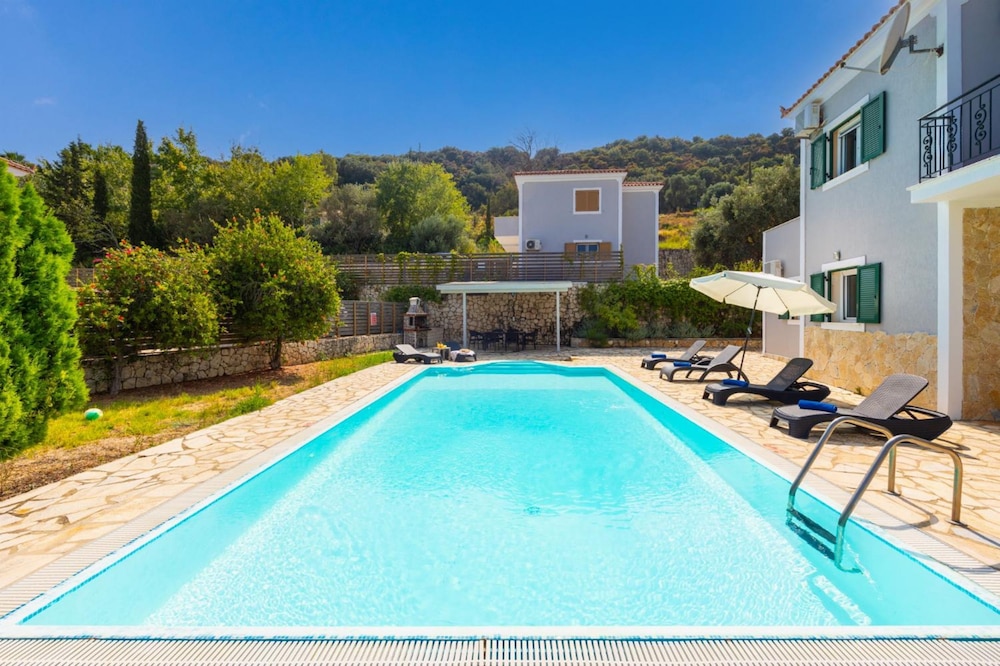 Villa Olga in Kateleios