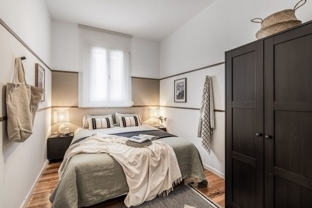Lezat - 3 Bedrooms in R os Rosas
