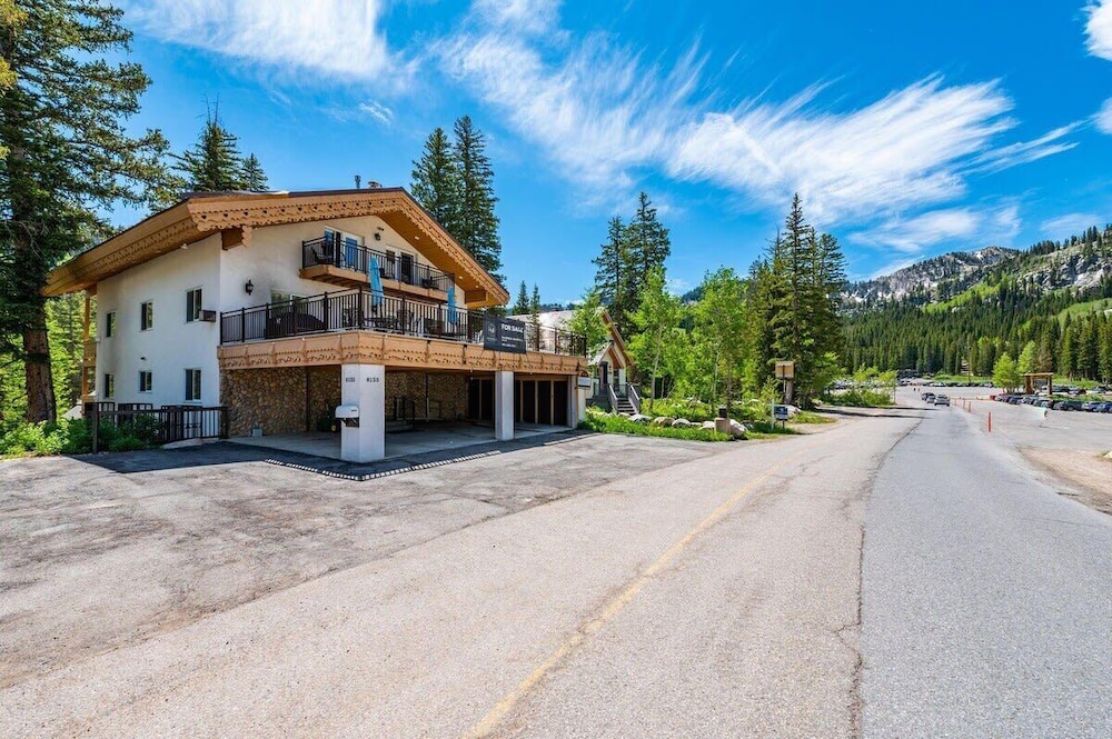 Brighton Chalet