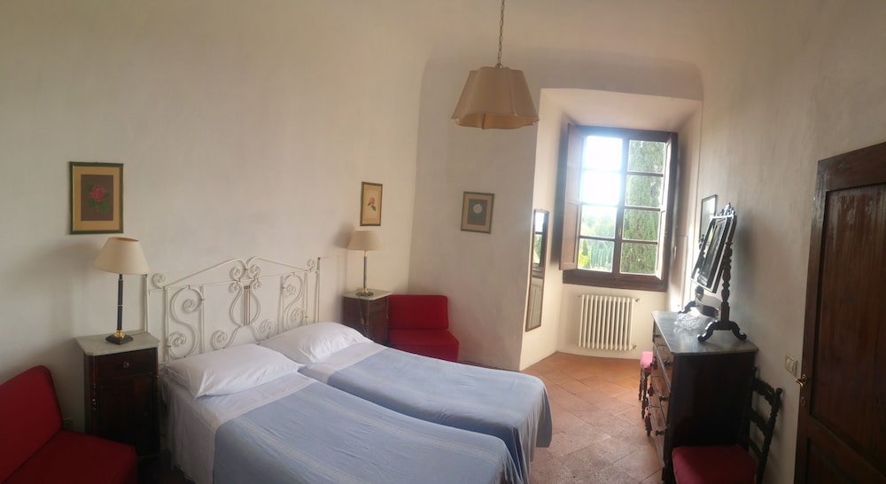 Castello di Mugnana photo 2