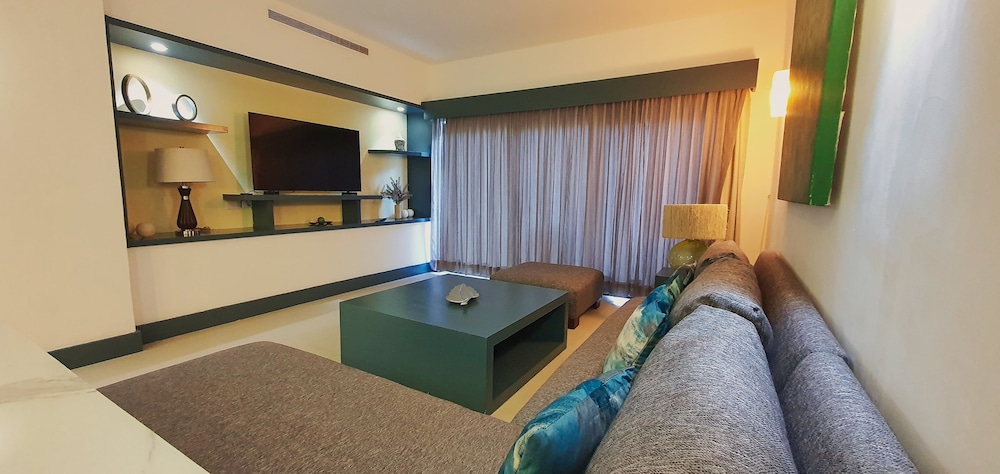 Aldea Thai by AR Vacations