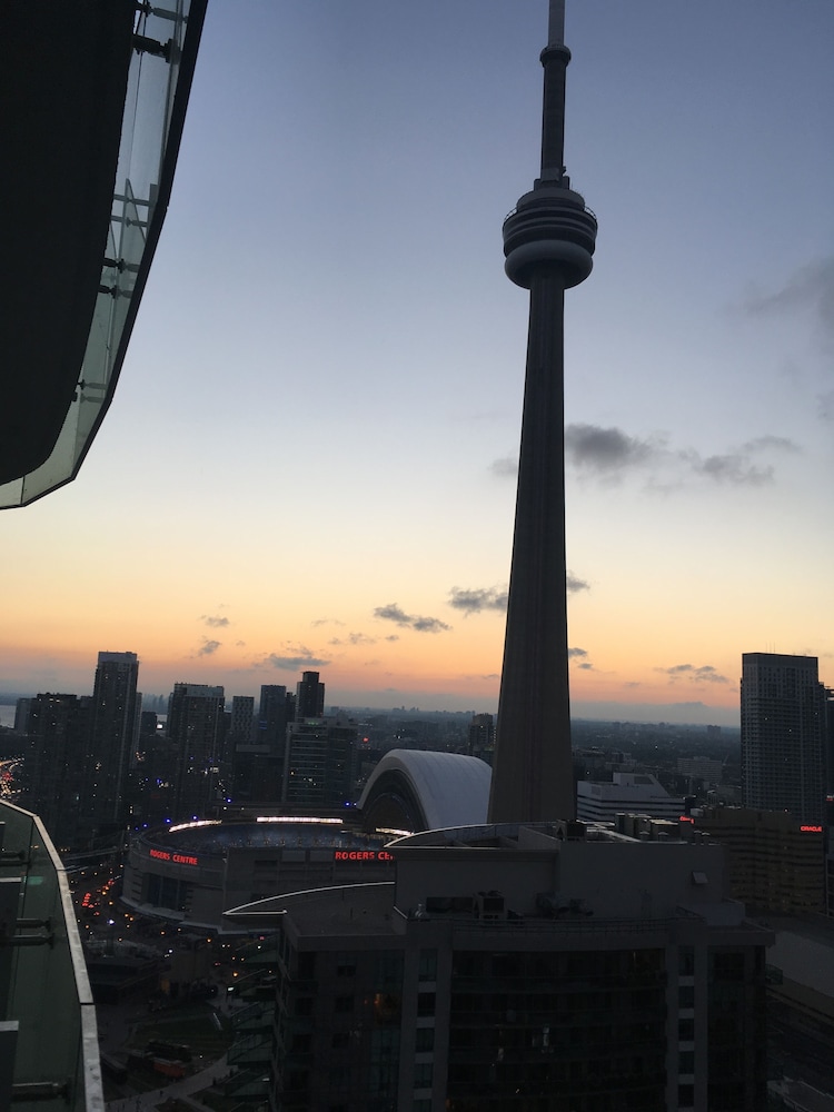 TO Stays - York and Lakeshore - Image 4