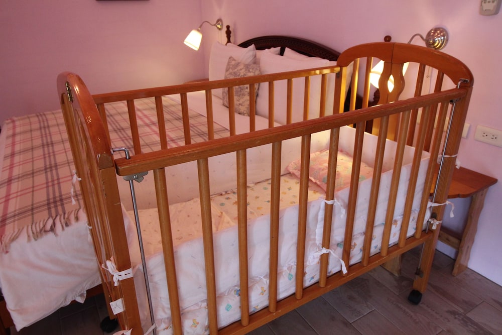 Bonjour Bebe Hostel