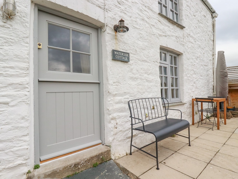Waterside Cottage