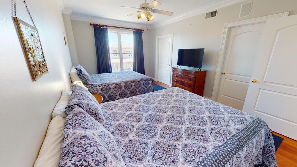 Desoto Beach Club 2 Tybee Vacation Rentals