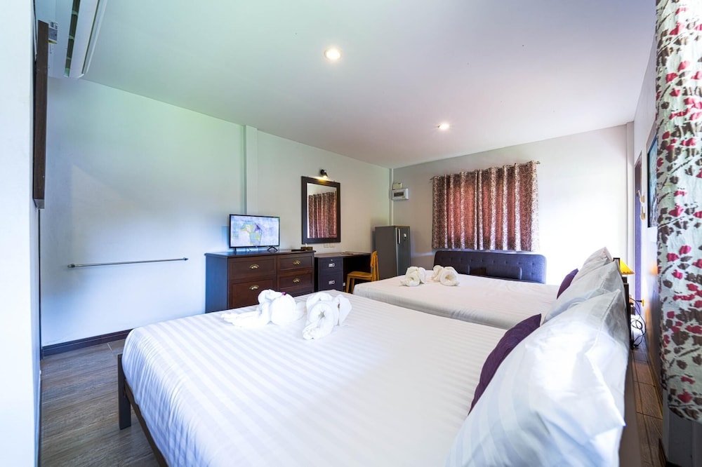 Fantastic Resort Near Town Location BS88