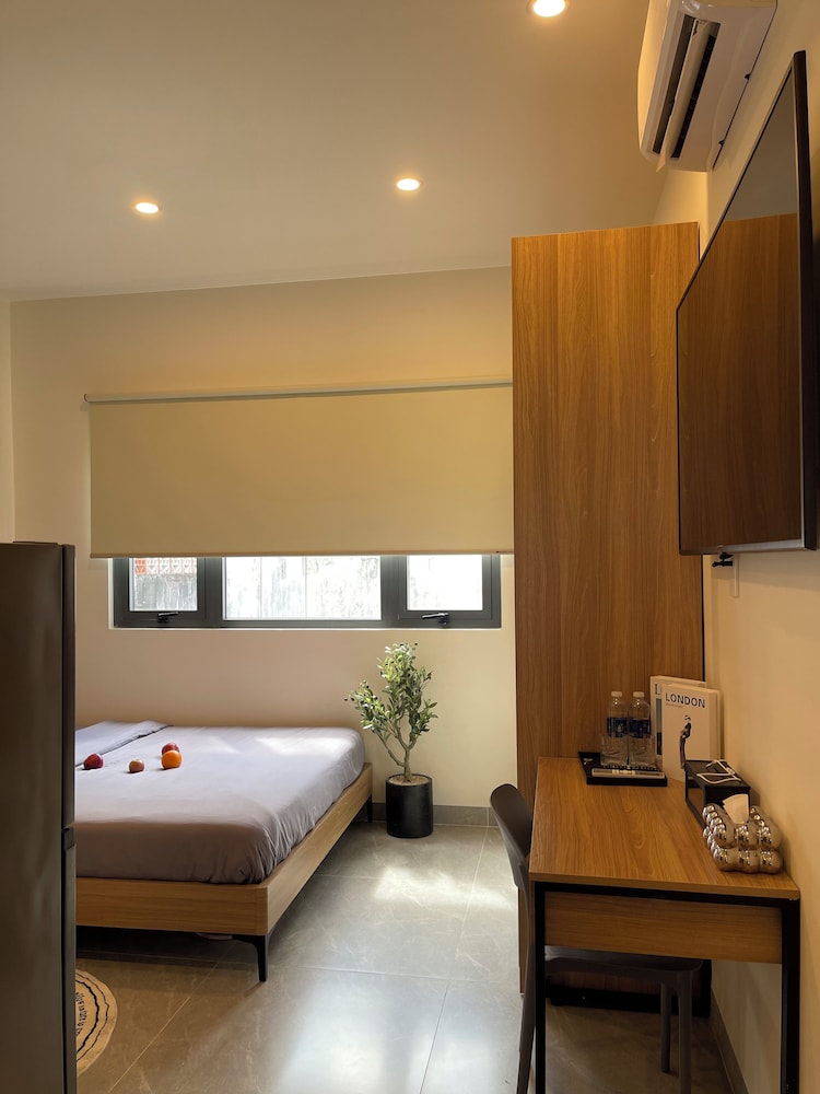 Unite StayCation Le Van Sy