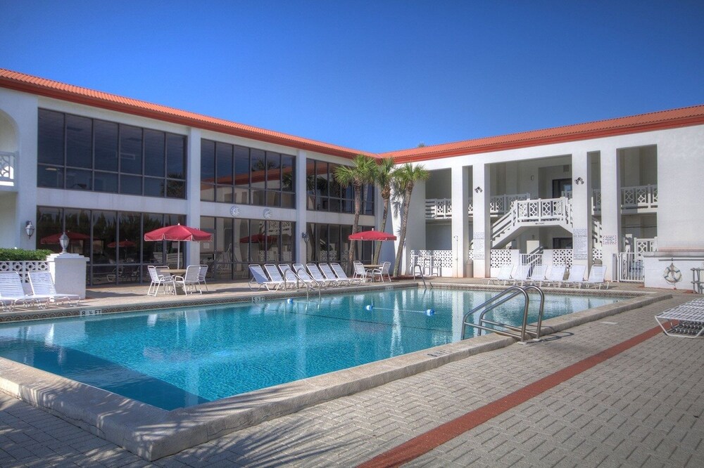 146 El Matador 2 Bedroom Condo