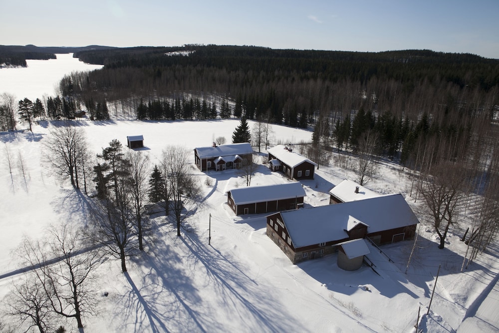 Vehkaniemi Holyday Estate