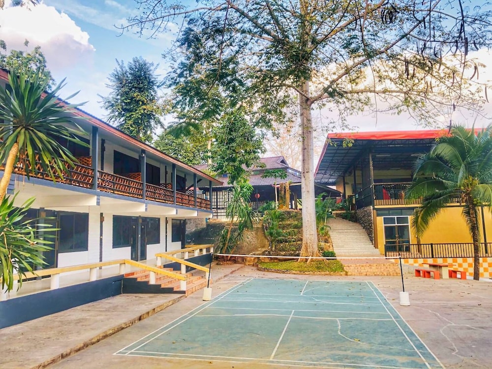 Pechmaneekan Beach Resort